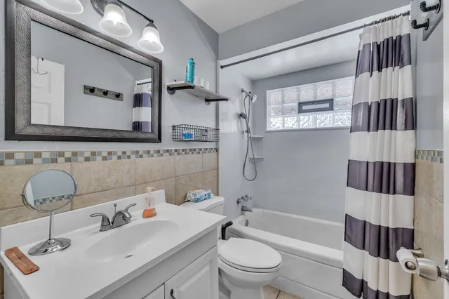 $164,900 | 23307 Willard Avenue, Warren, MI 48089