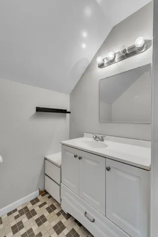 $164,900 | 23307 Willard Avenue, Warren, MI 48089