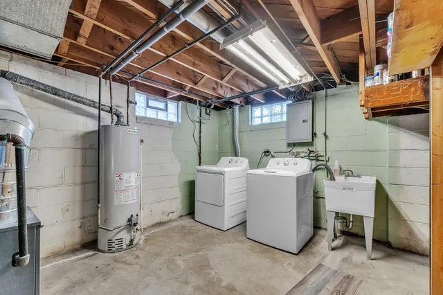 $164,900 | 23307 Willard Avenue, Warren, MI 48089