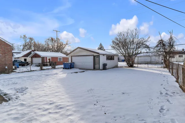 $164,900 | 23307 Willard Avenue, Warren, MI 48089