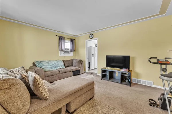 $166,000 | 23307 Willard Avenue, Warren, MI 48089