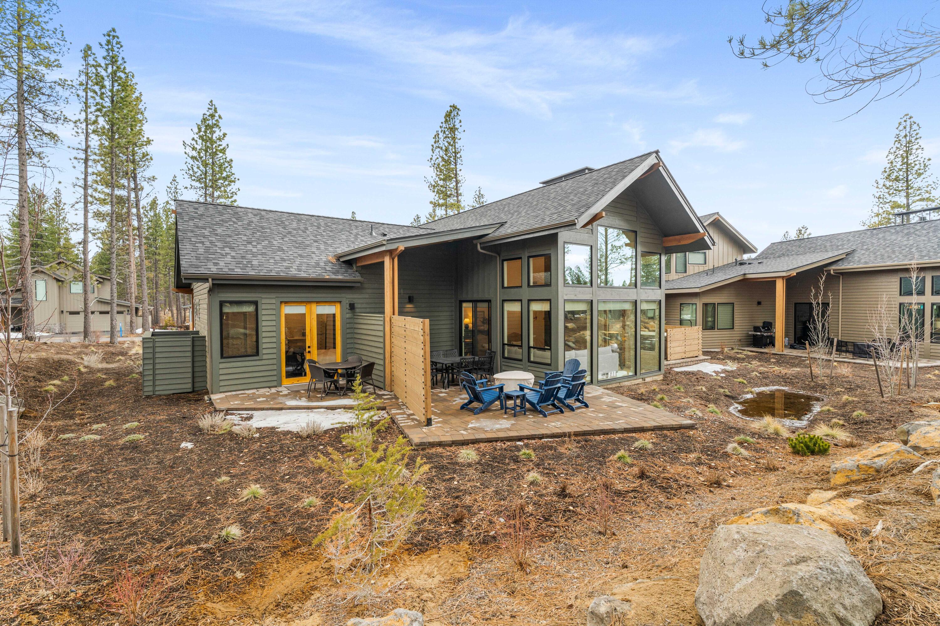 18160 Forestbrook Loop Bend, Unit 5 Bend, OR 97707 - Photo 32 of 37 48-Exterior
