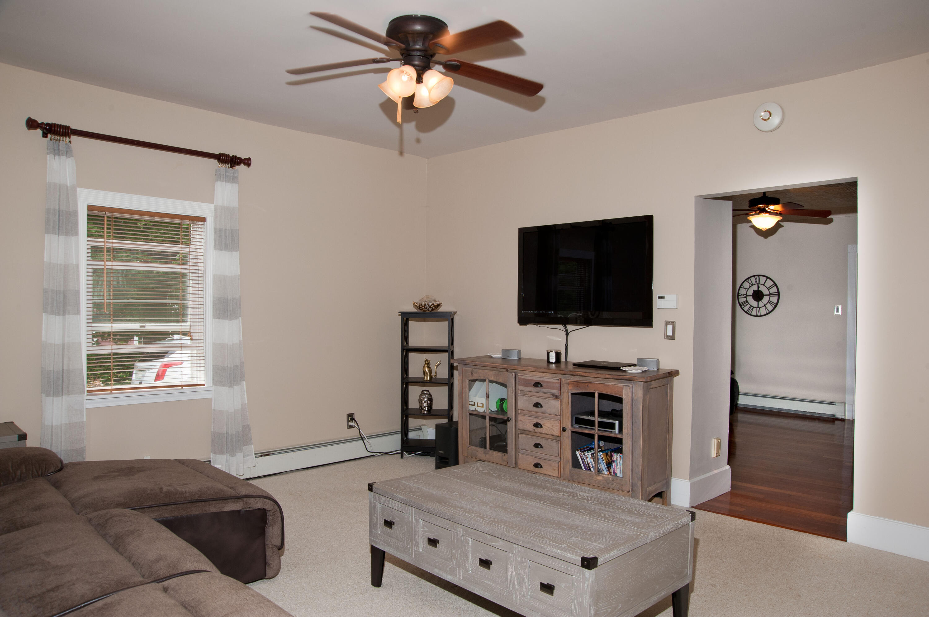 784 West Auburn Road Auburn, ME 04210 - Photo 17 of 39 2nd Living room