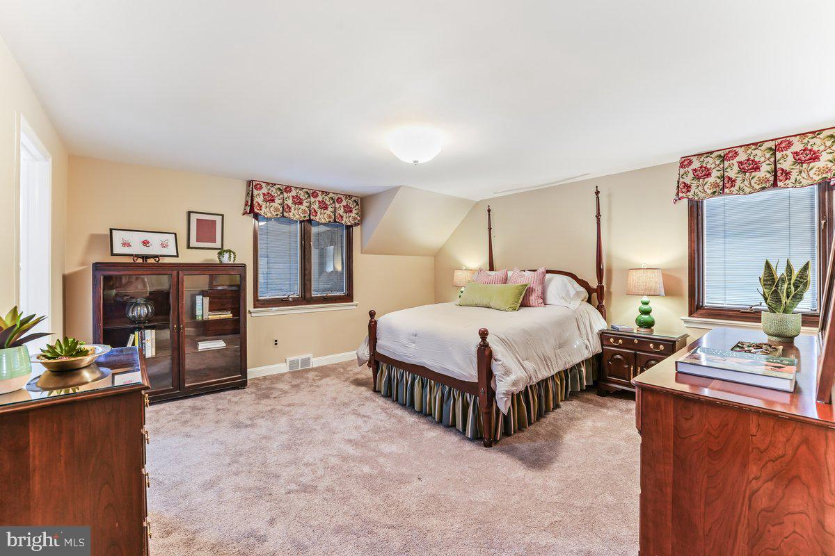 134 Lakeview Drive Media, PA 19063 - Photo 31 of 46 4th Bedrm has an Ensuite Bathroom