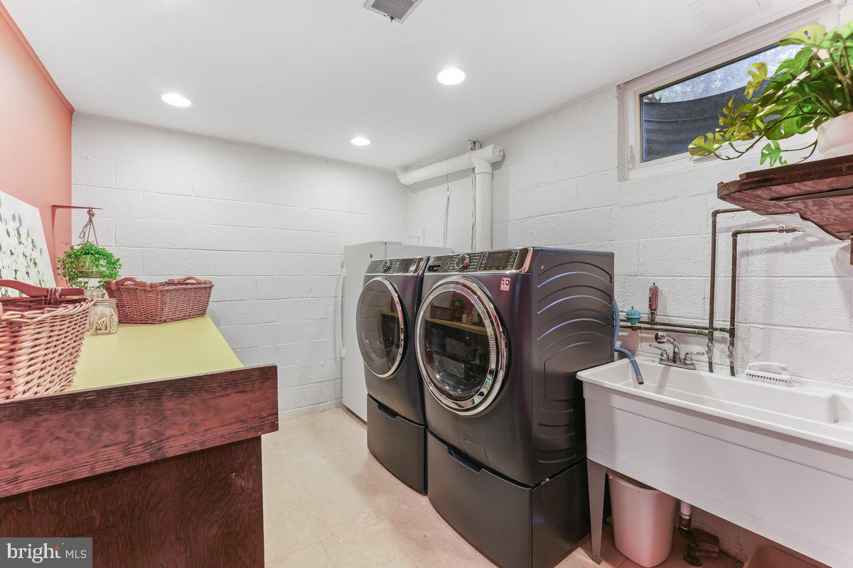 134 Lakeview Drive Media, PA 19063 - Photo 39 of 46 Lower Level Landry Room