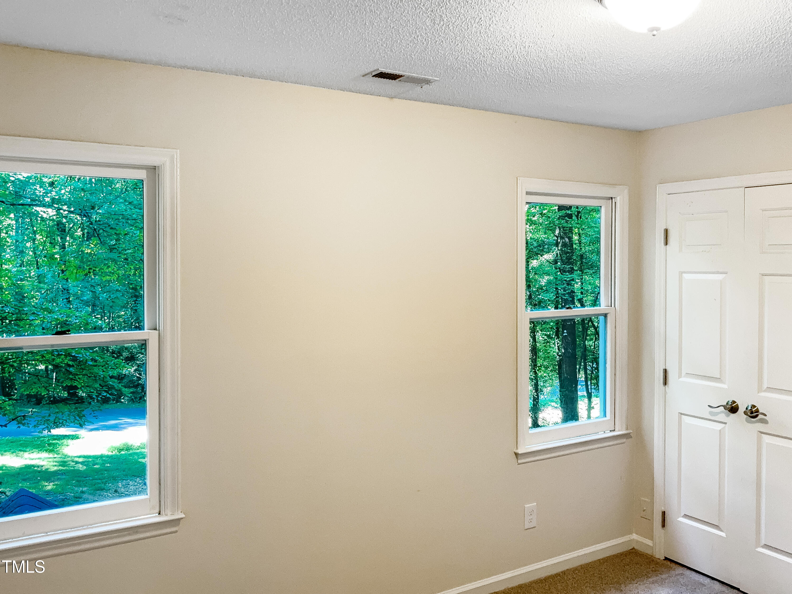 7220 Shellburne Drive Raleigh, NC 27612 - Photo 10 of 23 photo_21