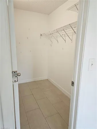 $1,950 | 108 Santa Clara Drive, Unit 4, Naples, FL 34104