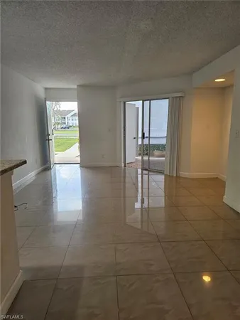 $1,950 | 108 Santa Clara Drive, Unit 4, Naples, FL 34104