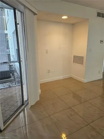 $1,950 | 108 Santa Clara Drive, Unit 4, Naples, FL 34104