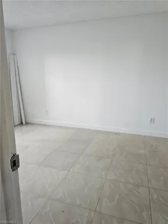 $1,950 | 108 Santa Clara Drive, Unit 4, Naples, FL 34104