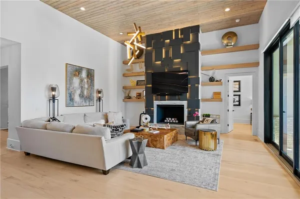 $4,295,000 | 16163 Belford Drive, Milton, GA 30004