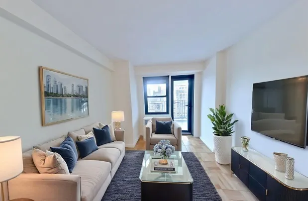 $4,100 | 350 West 51st Street, Unit 14C | Hell's Kitchen