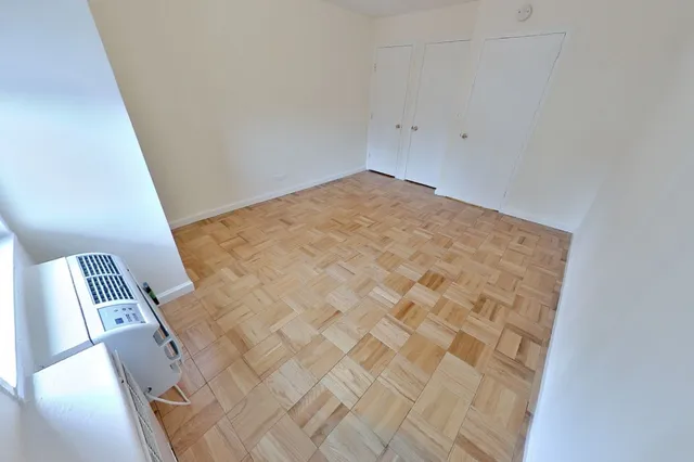 $4,200 | 350 West 51st Street, Unit 14C | Hell's Kitchen