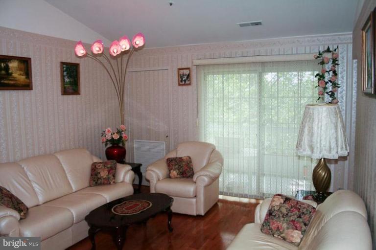8391 Montgomery Run Road, Unit J Ellicott City, MD 21043 - Photo 12 of 15 Living Room #3