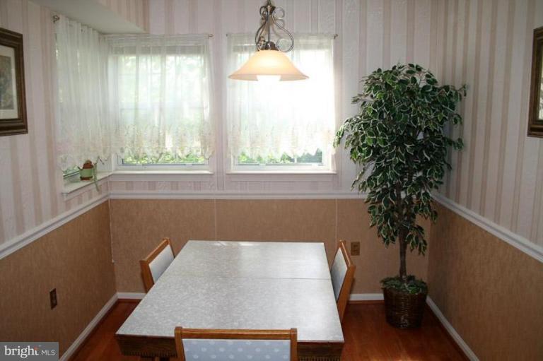 8391 Montgomery Run Road, Unit J Ellicott City, MD 21043 - Photo 8 of 15 Dining Area