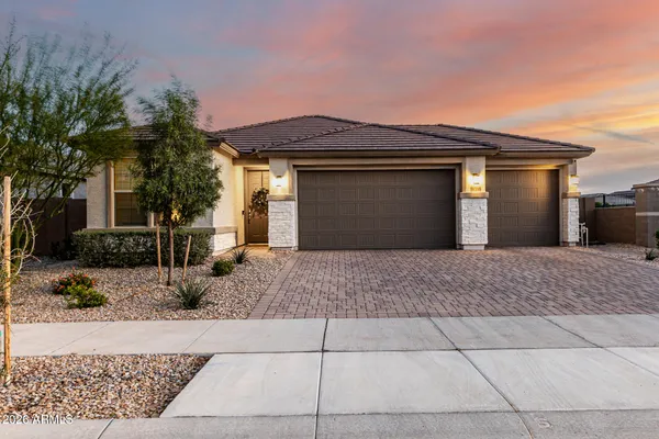 $499,900 | 18599 West El Cortez Place, Surprise, AZ 85361