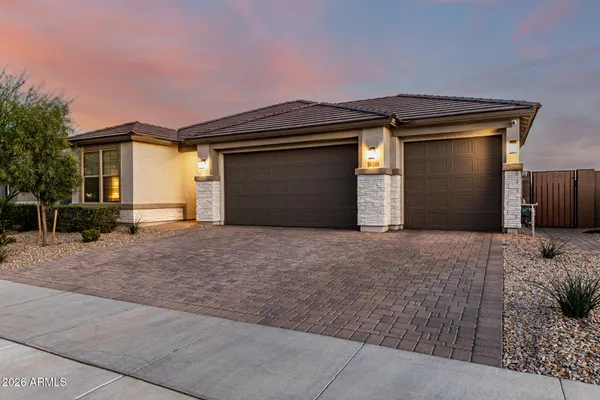 $499,900 | 18599 West El Cortez Place, Surprise, AZ 85361