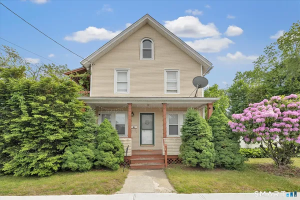 $329,900 | 33 Murray Street, Ansonia, CT 06401