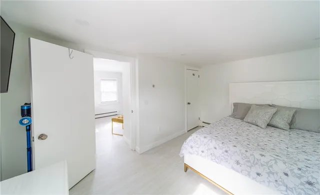 $2,500 | 85 Water Street, East Greenwich, RI 02818