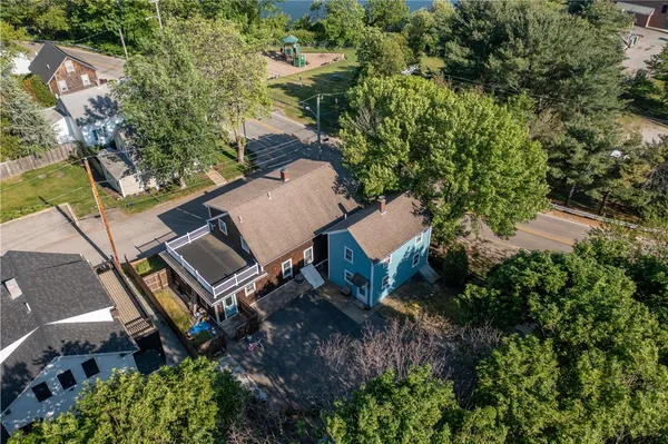 $2,500 | 85 Water Street, East Greenwich, RI 02818