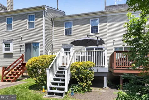 $344,900 | 56 Victoria Drive, Aston, PA 19014
