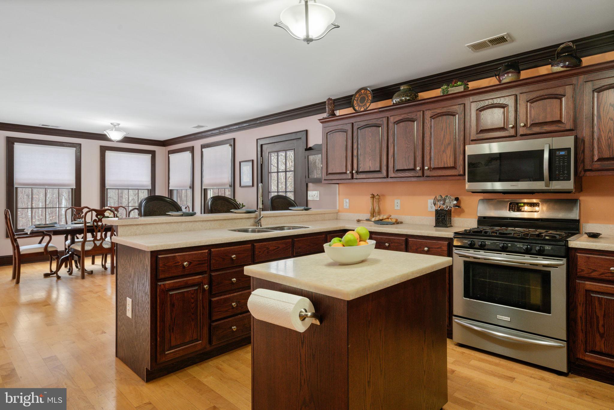 4257 Cabin Road Reva, VA 22735 - Photo 45 of 102 Upper level -1 bdrm apt/kitchen w/breakfast bar