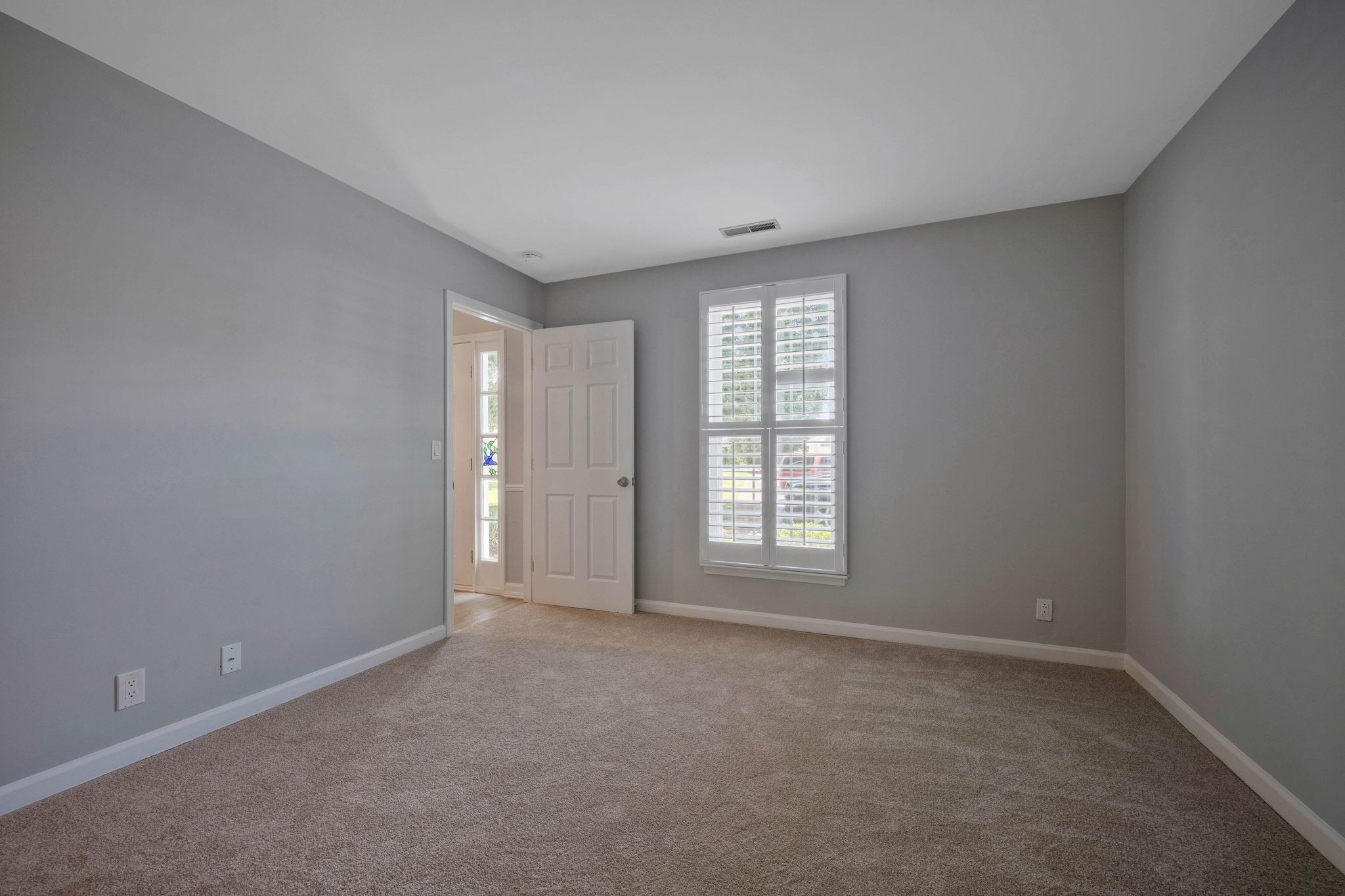 827 General George Patton Road Nashville, TN 37221 - Photo 12 of 26 an empty room with windows