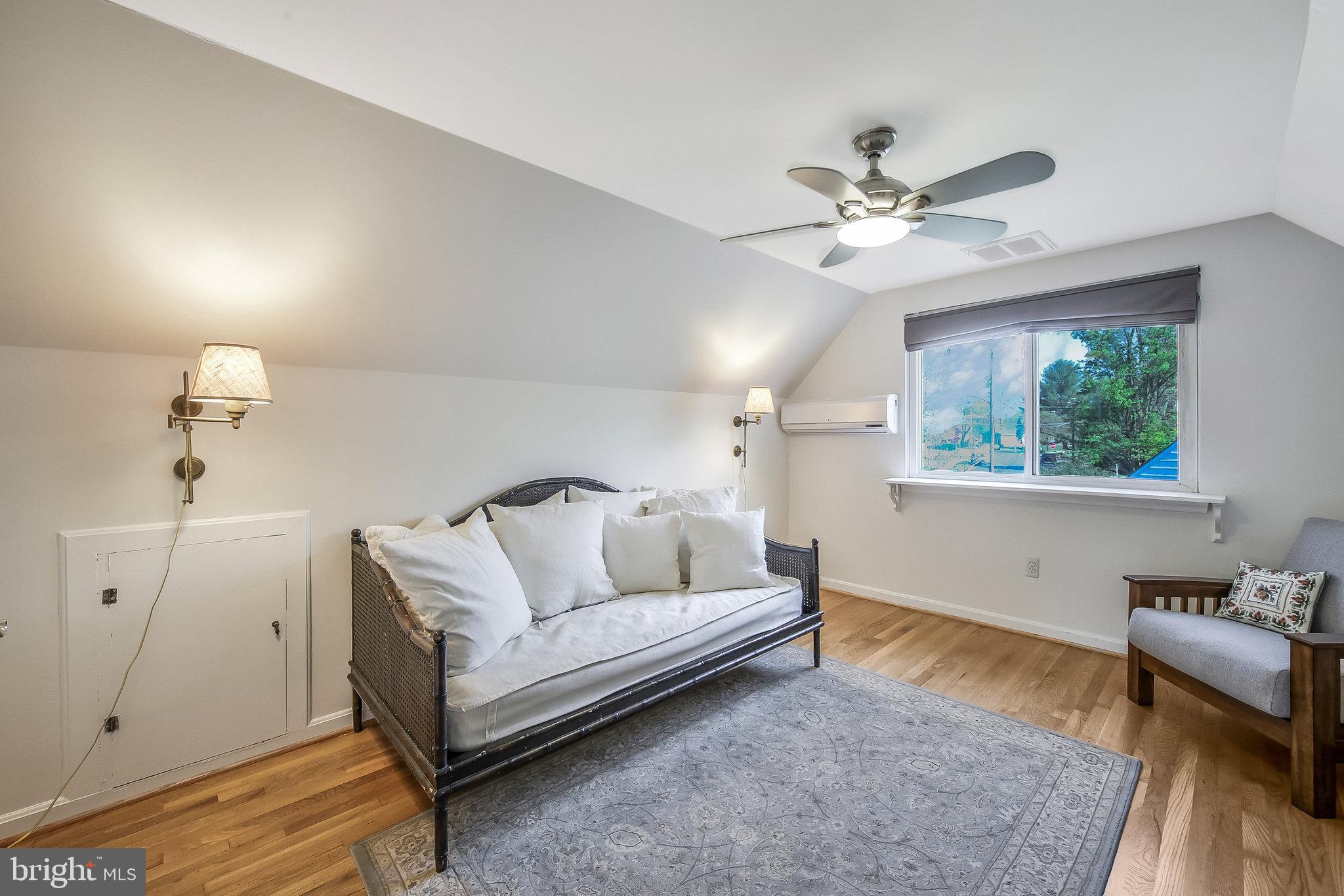 7006 Barnack Drive Springfield, VA 22152 - Photo 23 of 66 Bedroom #3 - Upper Level