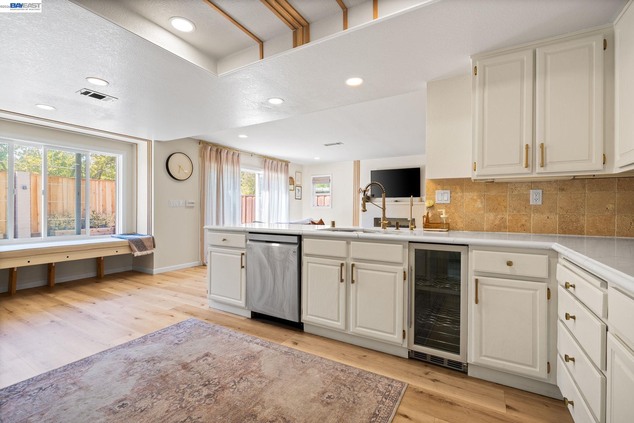 2170 Canyon Crest Avenue San Ramon, CA 94582 - Photo 7 of 32