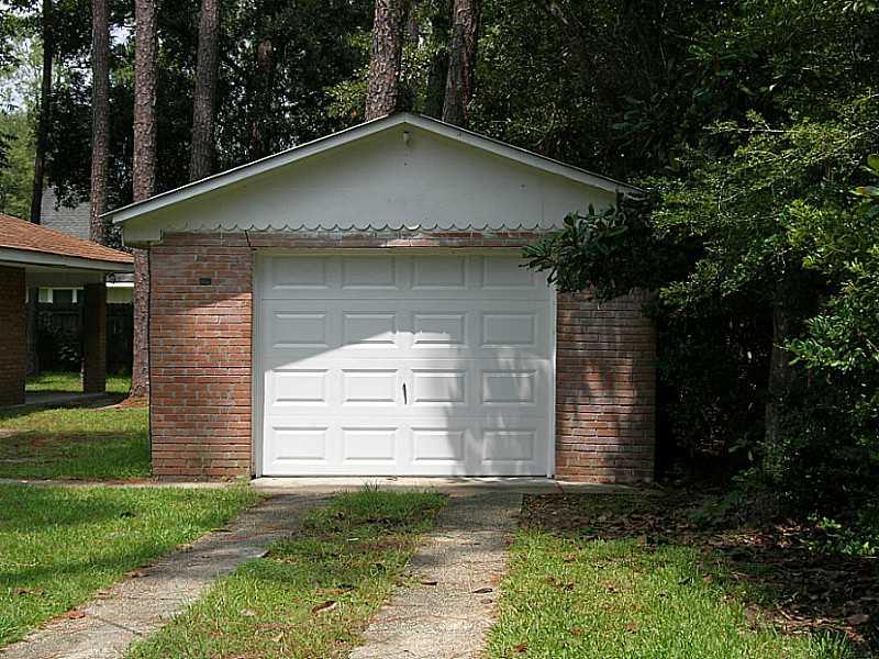 2002 Robin Street Slidell, LA 70460 - Photo 3 of 21 Gallery Image 3
