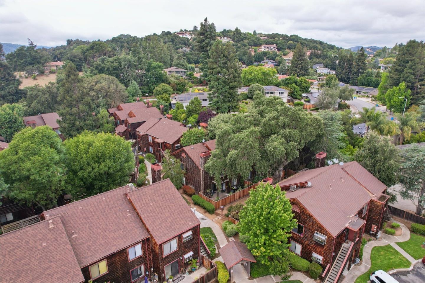 1555 Hecker Pass Road, Unit E201 Gilroy, CA 95020 - Photo 24 of 28