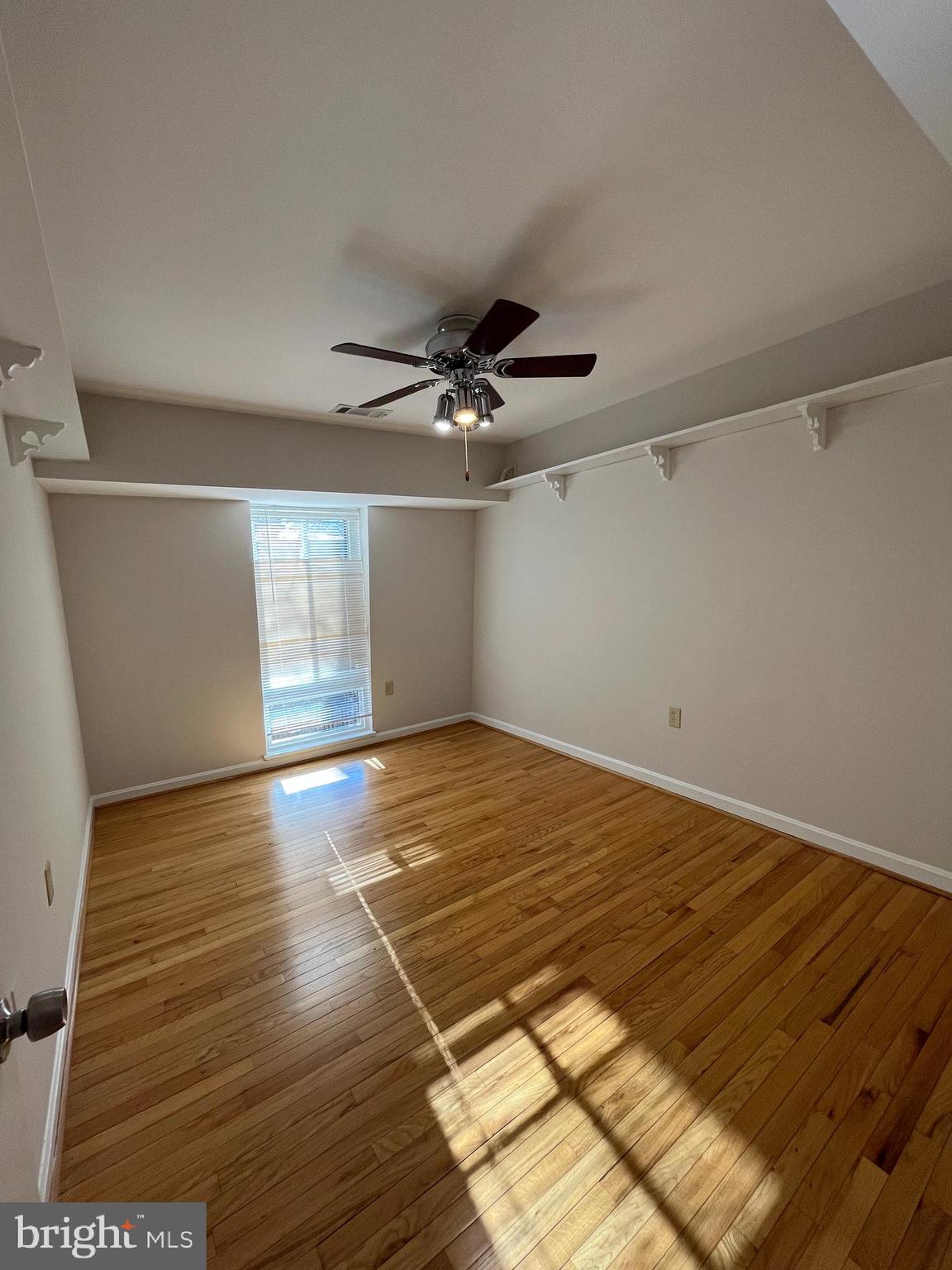 8034 Inverness Ridge Road Potomac, MD 20854 - Photo 17 of 31 Gallery Image 17