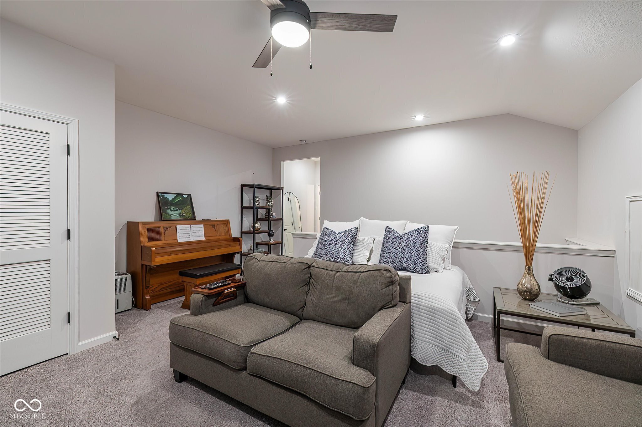 825 Stone Trace Court Avon, IN 46123 - Photo 19 of 25