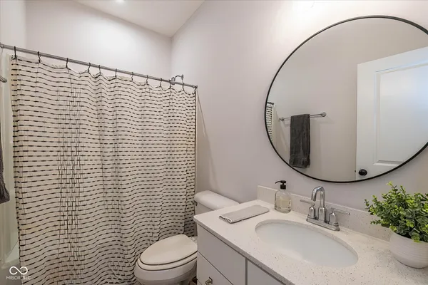 $379,000 | 825 Stone Trace Court, Avon, IN 46123
