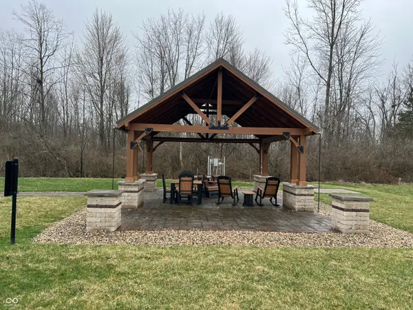 $379,000 | 825 Stone Trace Court, Avon, IN 46123