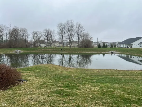 $379,000 | 825 Stone Trace Court, Avon, IN 46123