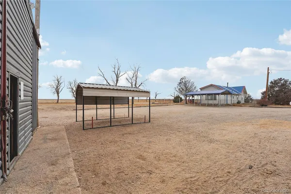 a house view with a outdoor space