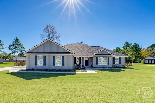 $359,000 | 132 River Blf Way, Ellabell, GA 31308