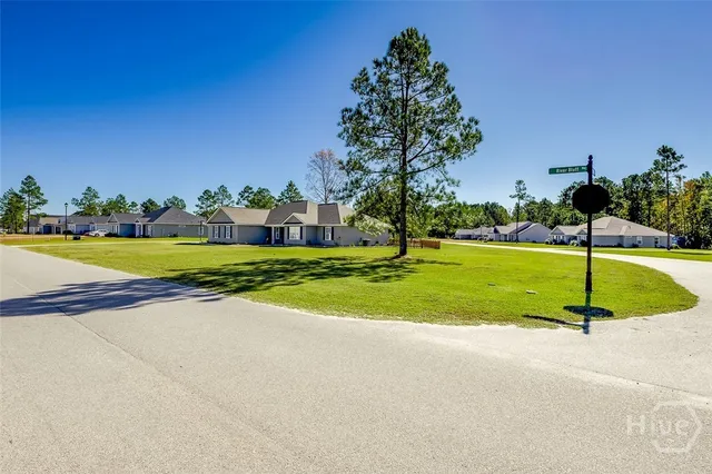 $359,000 | 132 River Blf Way, Ellabell, GA 31308