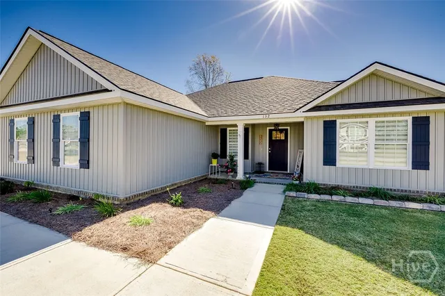 $359,000 | 132 River Blf Way, Ellabell, GA 31308