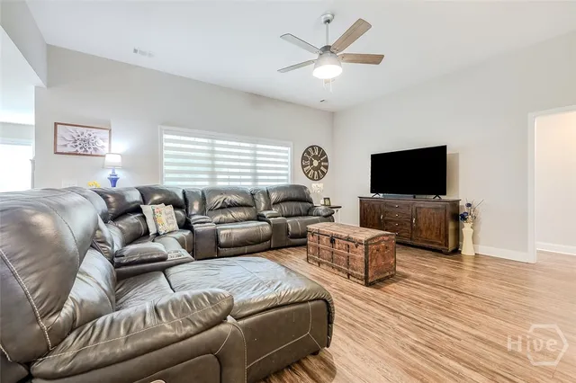 $359,000 | 132 River Blf Way, Ellabell, GA 31308