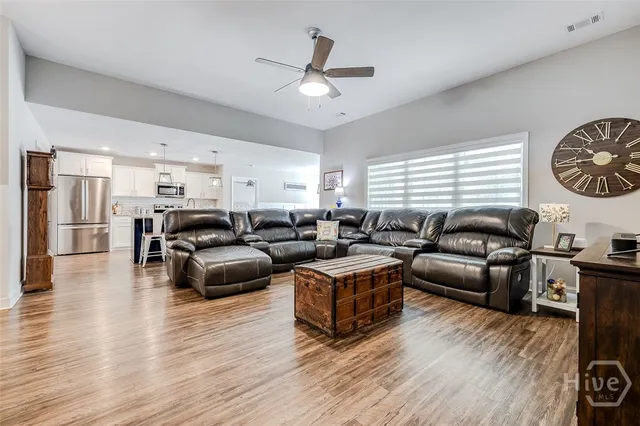 $359,000 | 132 River Blf Way, Ellabell, GA 31308