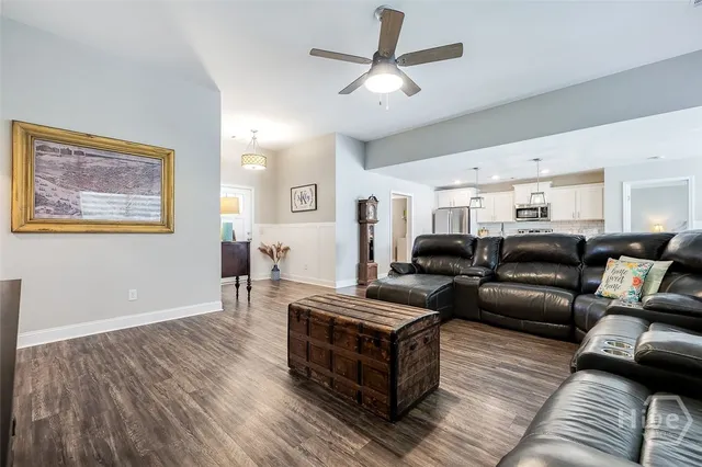 $359,000 | 132 River Blf Way, Ellabell, GA 31308