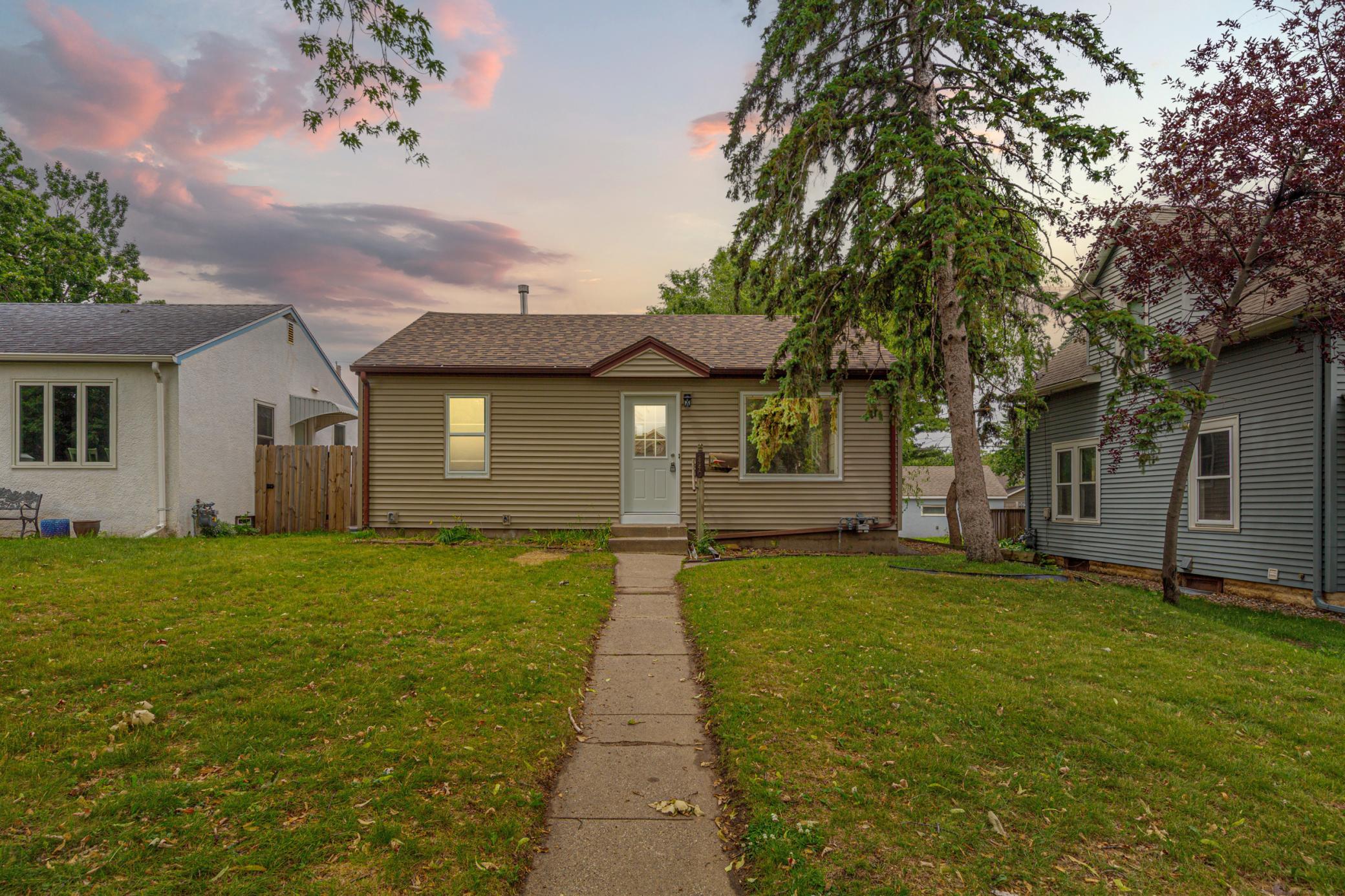 4440 7th Street Northeast Minneapolis, MN 55421 - Photo 2 of 29