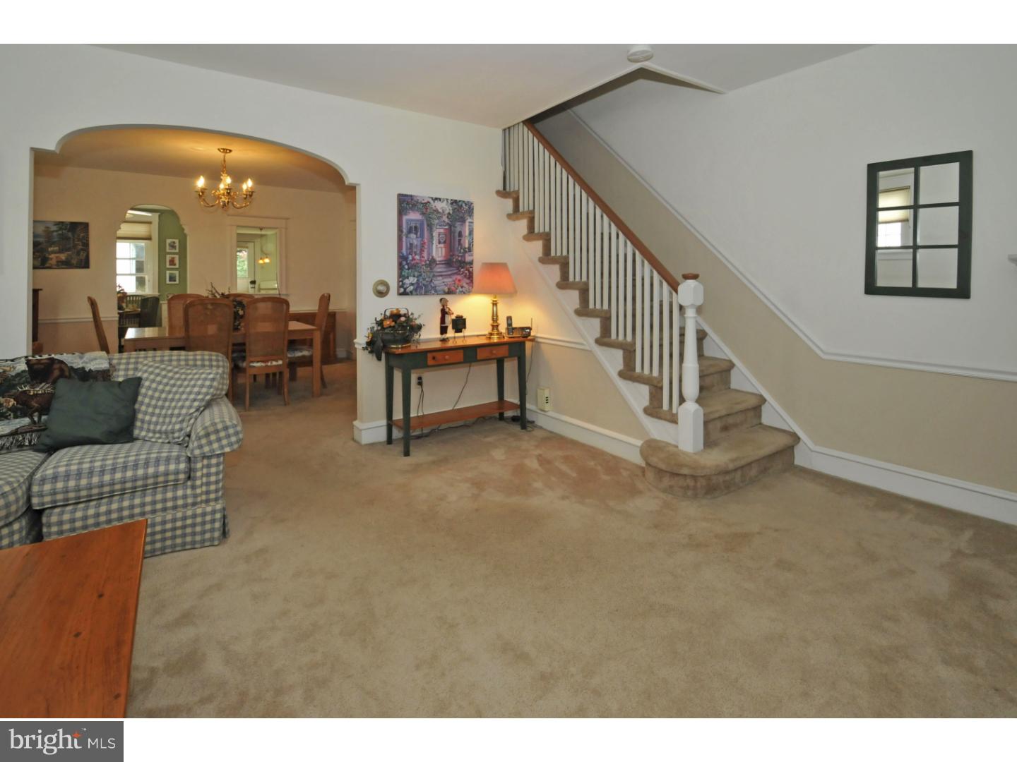 623 Arbor Road Cheltenham, PA 19012 - Photo 3 of 25 Living Room