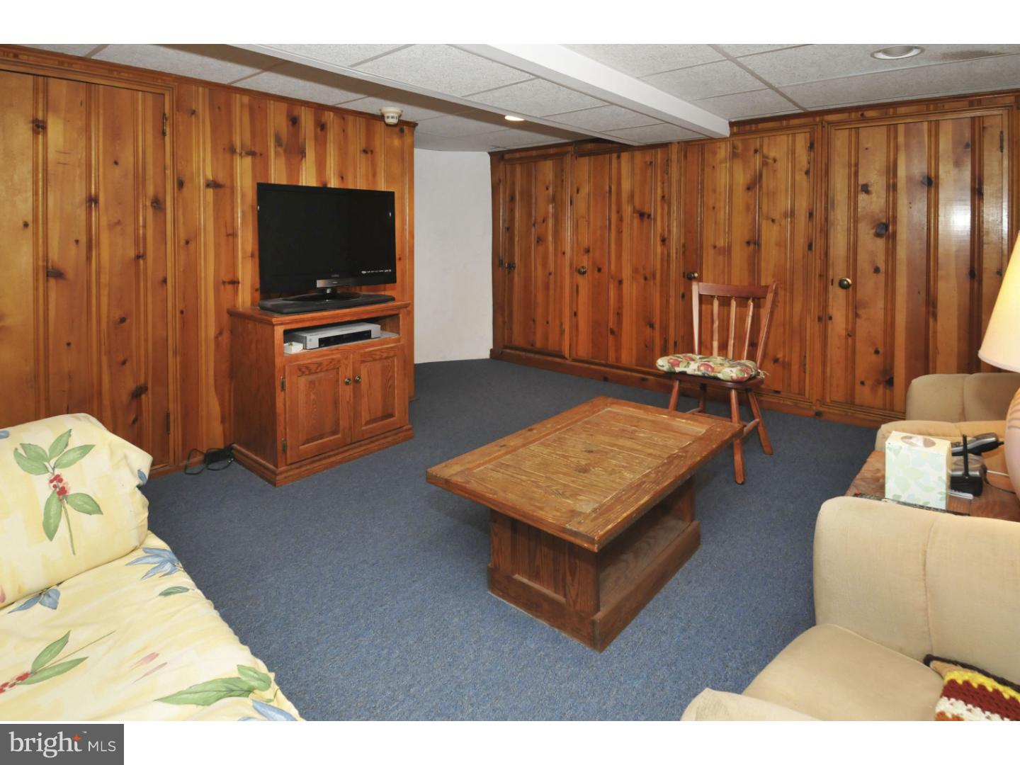 623 Arbor Road Cheltenham, PA 19012 - Photo 21 of 25 Family Room