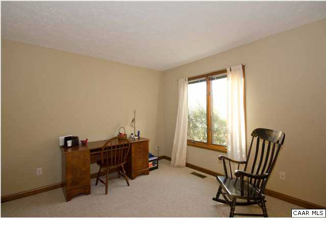 37 Colonial Road Palmyra, VA 22963 - Photo 14 of 22 a workspace with furniture and a window