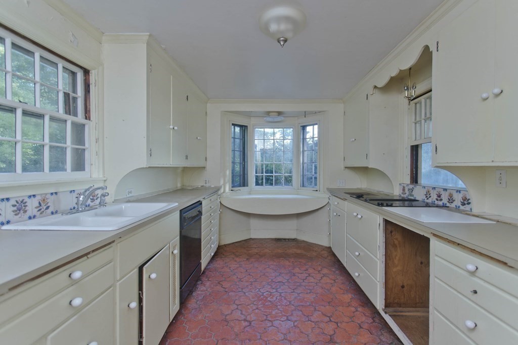 468 Old Montague Road Amherst, MA 01002 - Photo 15 of 41