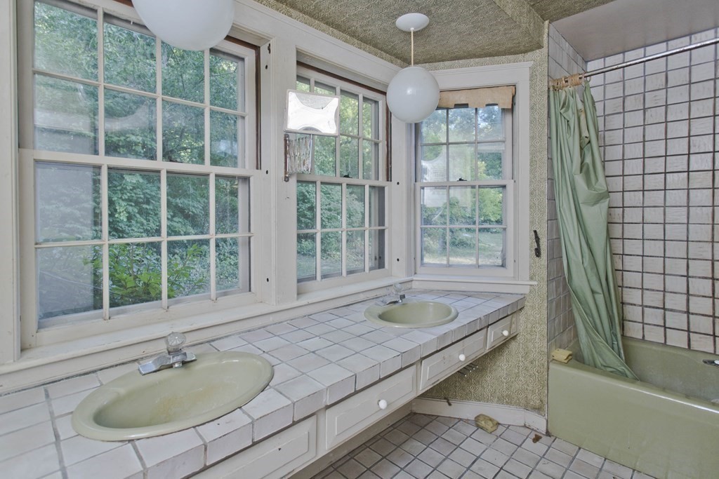 468 Old Montague Road Amherst, MA 01002 - Photo 29 of 41