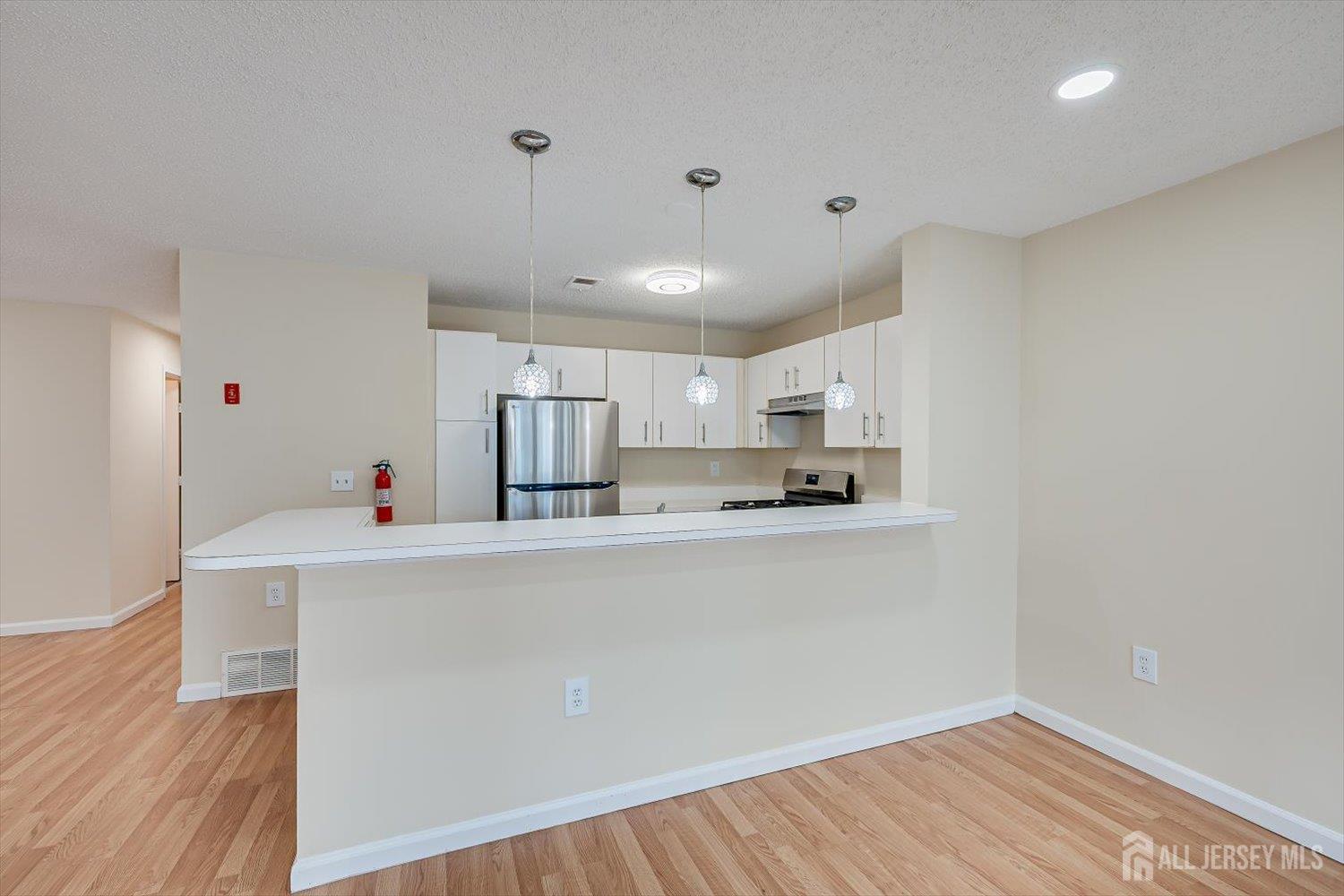 525 Edpas Road New Brunswick, NJ 08901 - Photo 12 of 39